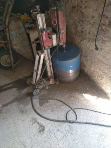 Presný otvor pre klimatizáciu diamantovým vŕtaním